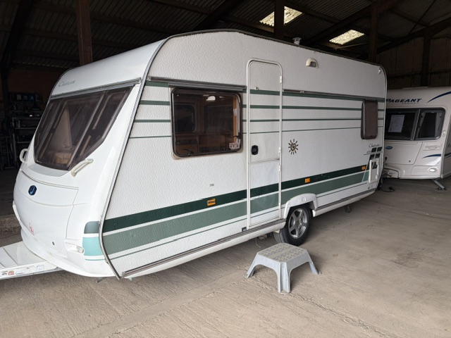 Lunar Chateau 470